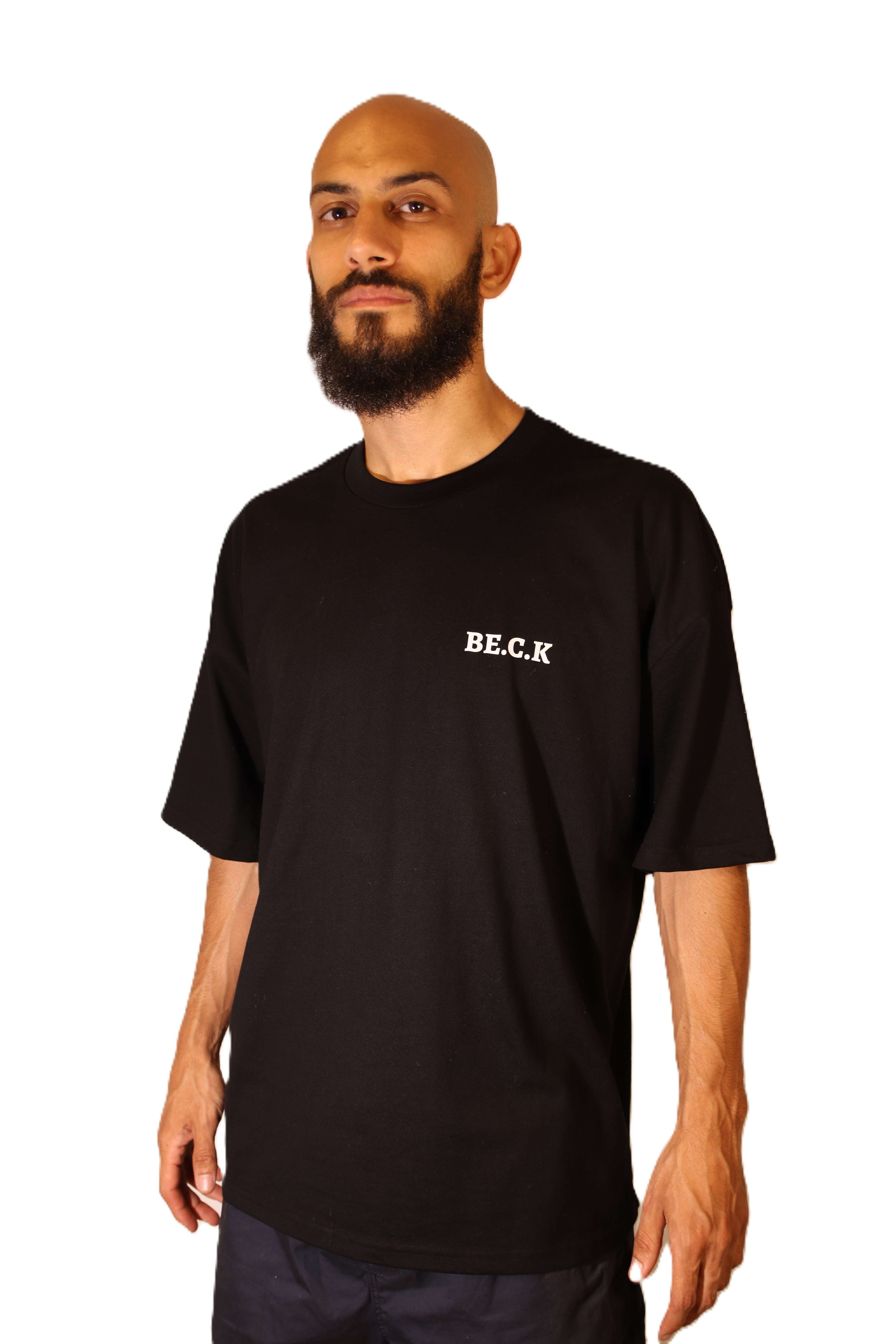 Oversized Tee – Black / White